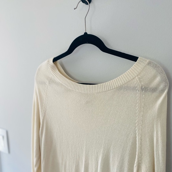 Banana Republic Merino blend (25%) causal sweater size medium - Picture 6 of 7